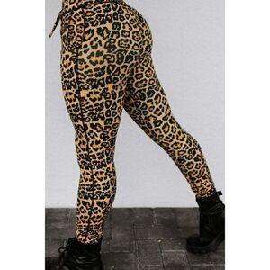 Celestial Bodiez NWT Power Joggers in 'Rebel Leopard’ Print Size Small